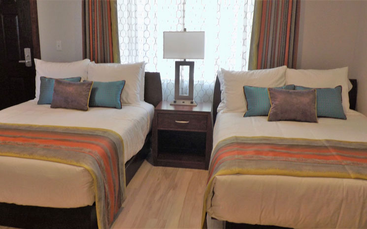 Twin beds at Shoshone Inn.