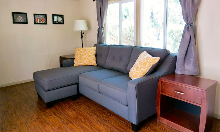 Shoshone Vacation Rentals living room